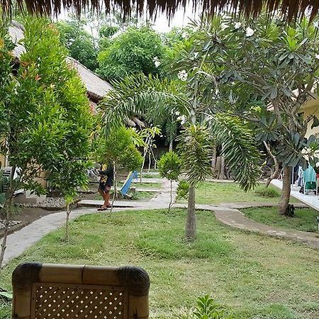 Baleku Homestay Trawangan Gili Trawangan Exterior photo
