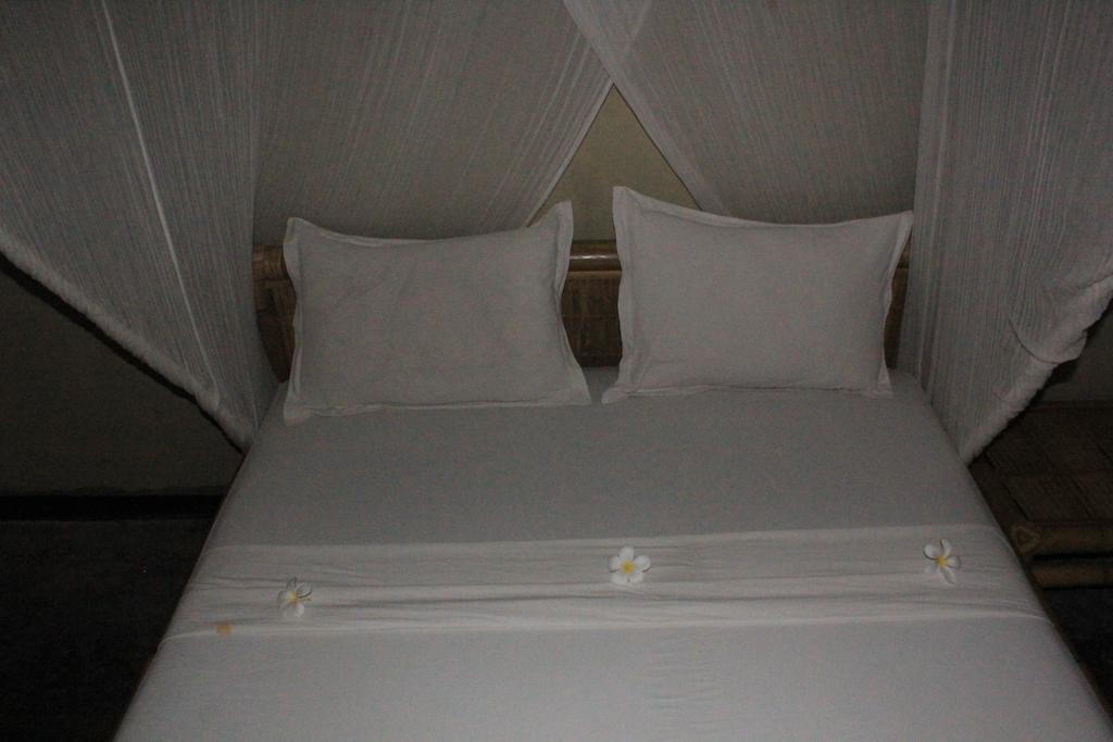 Baleku Homestay Trawangan Gili Trawangan Exterior photo
