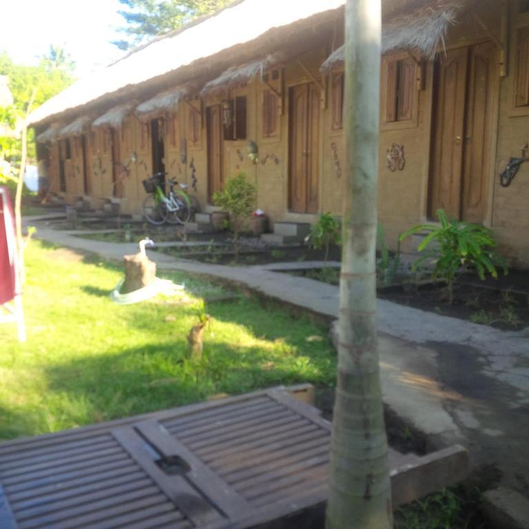 Baleku Homestay Trawangan Gili Trawangan Exterior photo
